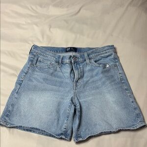 GAP Light Wash Denim Women's Jean Shorts